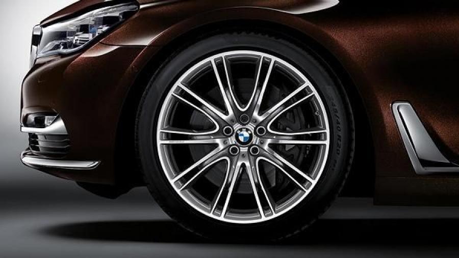  BMW 7-Series Individual 2016 года  (фото 3 из 11)